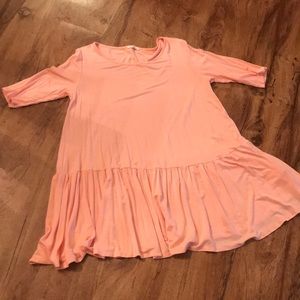 Cute blush pink shirt!